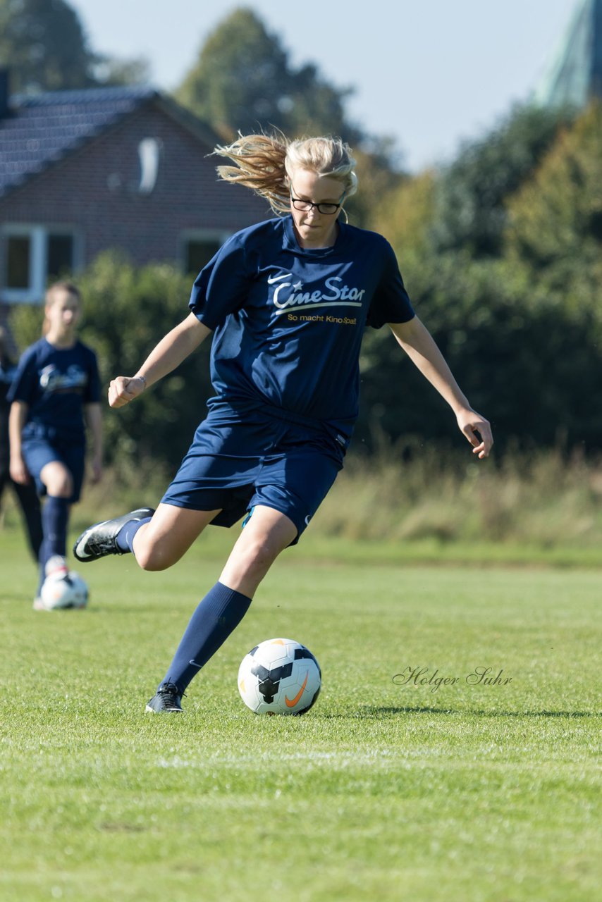 Bild 112 - B-Juniorinnen Krummesser SV - SV Henstedt Ulzburg : Ergebnis: 0:3